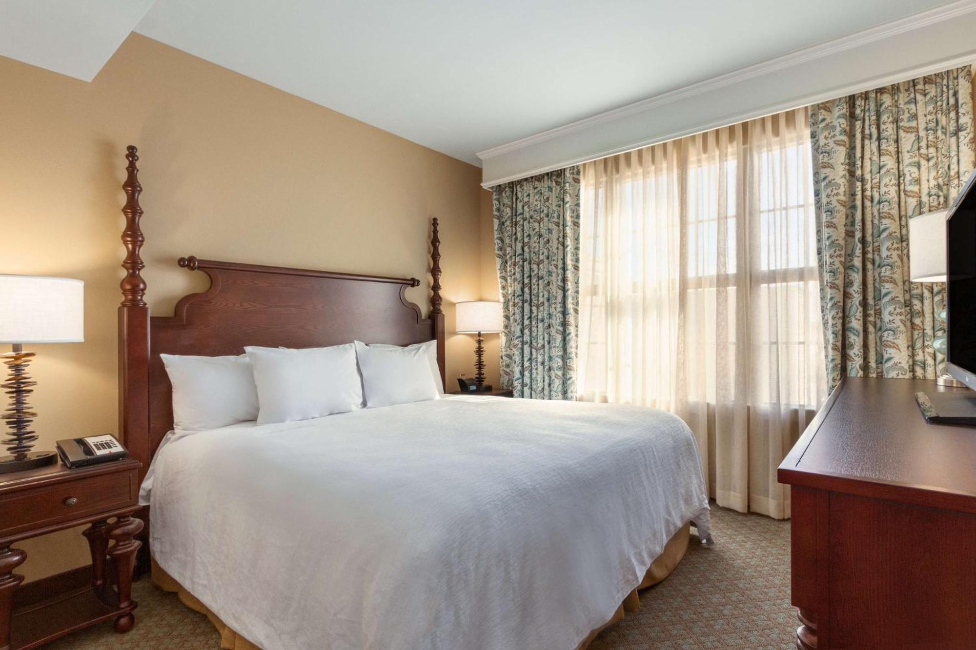 Embassy Suites Savannah Historic District Esterno foto