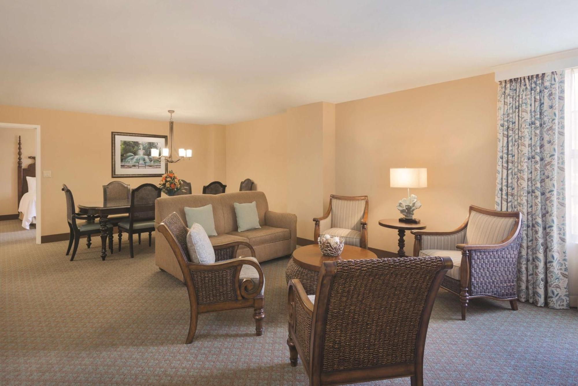 Embassy Suites Savannah Historic District Esterno foto