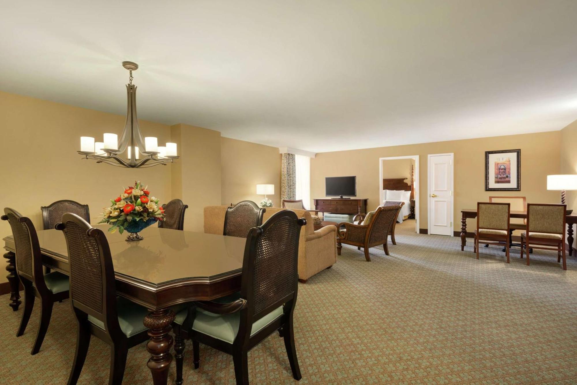 Embassy Suites Savannah Historic District Esterno foto