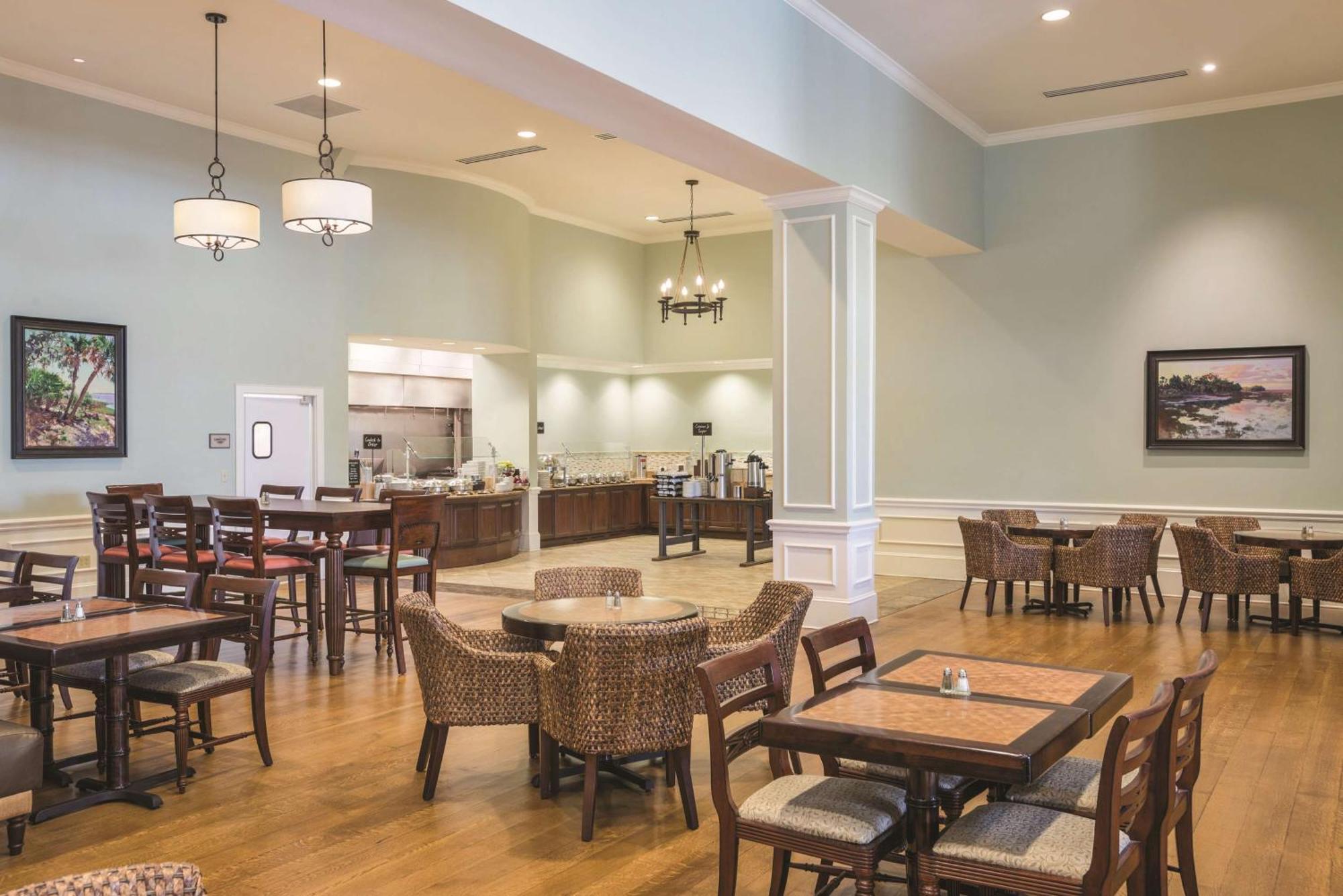 Embassy Suites Savannah Historic District Esterno foto